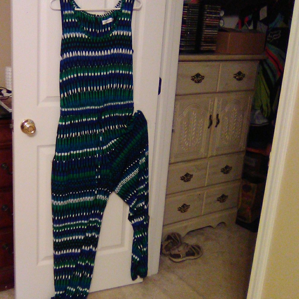 Jump suit